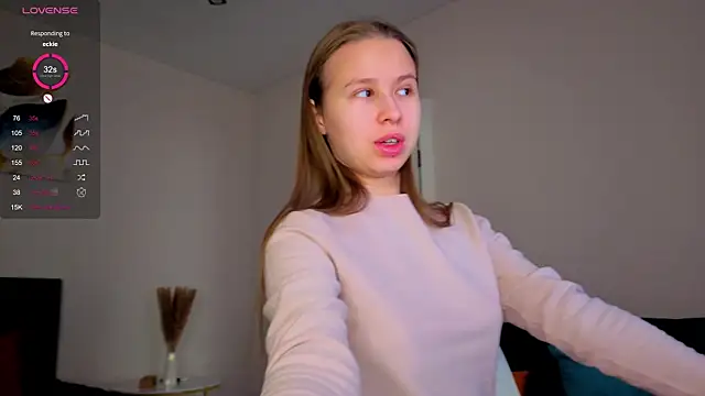 Snapshot of Dream_emma chatting on November 2025 04:48:02 AM Dream emma online show from November 2025 04:48:02 AM