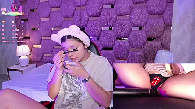 Trianna   online show from November 2025 02:27:02 PM