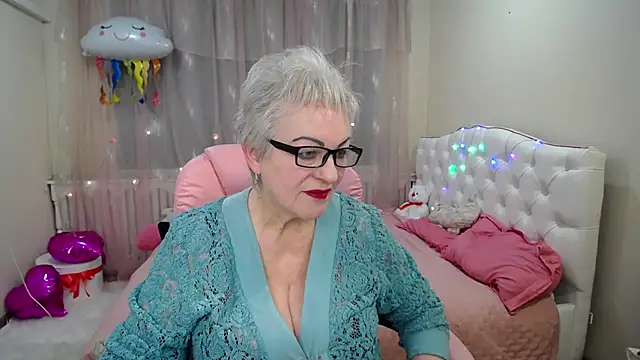 KayleSmoll online show from January 2025 07:11:01 PM