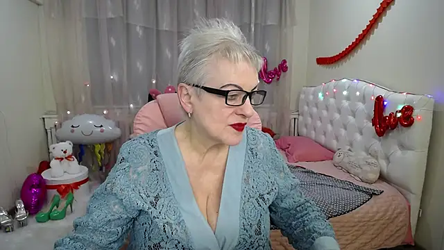 KayleSmoll online show from February 2025 01:25:02 AM