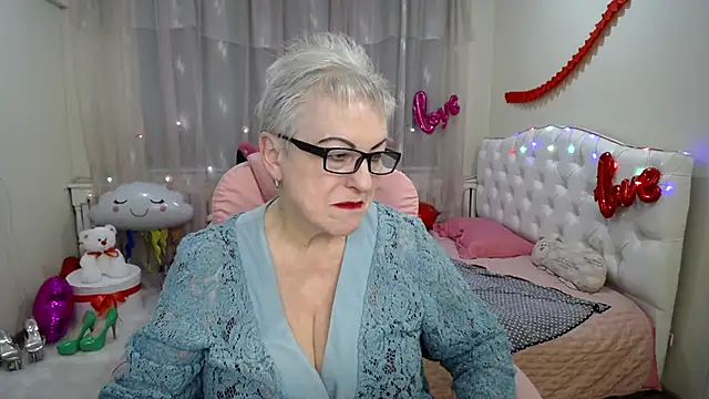 KayleSmoll online show from February 2025 04:28:02 AM