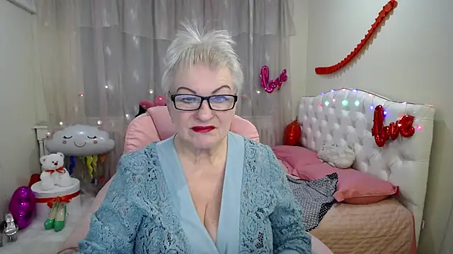 KayleSmoll online show from February 2025 01:24:01 AM