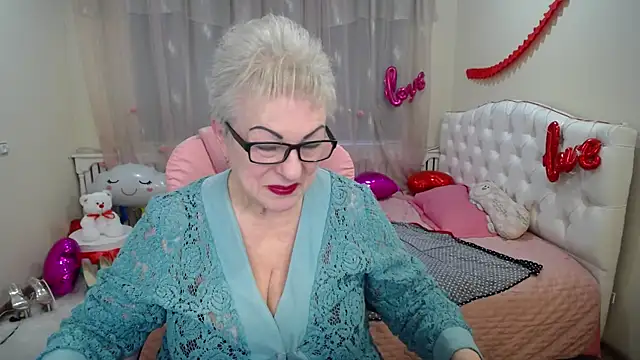 KayleSmoll online show from March 2025 04:49:02 AM
