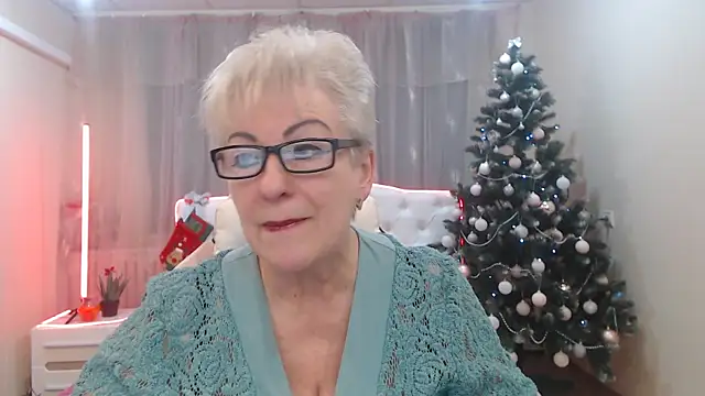 KayleSmoll online show from November 2025 07:37:02 PM