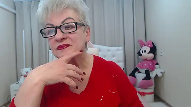 KayleSmoll online show from February 2026 07:59:01 PM