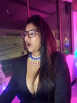 Sofythom1 online show from December 2024 07:15:02 AM