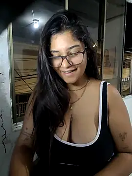 Sofythom1 online show from March 2025 01:04:01 AM