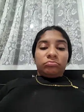 Sofythom1 online show from February 2026 11:47:02 PM