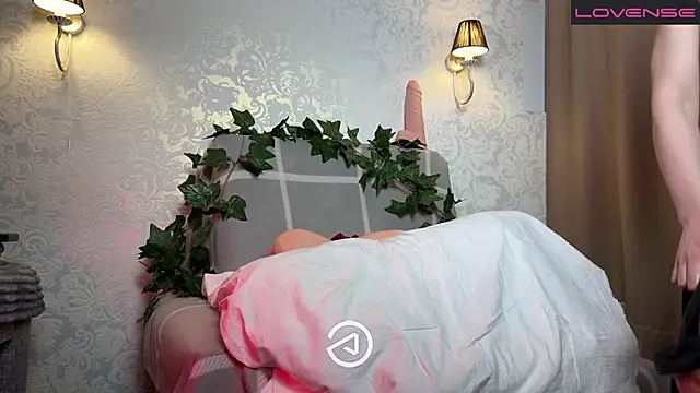 aaaalenska online show from March 2025 07:37:01 PM