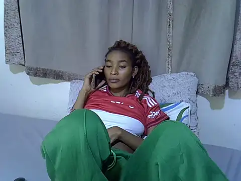 cute-alexis online show from February 2025 05:30:01 PM