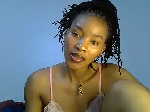 cute-alexis online show from November 2025 08:30:01 PM