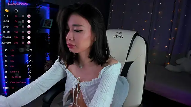 sensualily online show from March 2025 05:28:01 PM