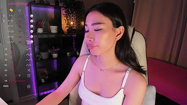 sensualily online show from September 2025 03:46:02 PM