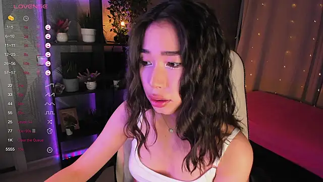 sensualily online show from September 2025 03:58:02 PM