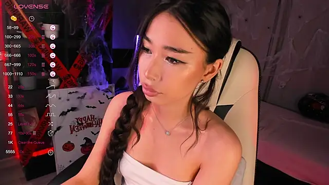 sensualily online show from October 2025 01:36:03 PM