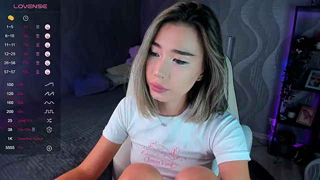 Snapshot of sensualily chatting on July 2026 03:43:01 PM sensualily online show from July 2026 03:43:01 PM