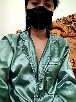 YunLem online show from February 2025 07:09:01 AM