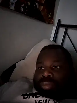 Snapshot of goodboybaddaddy chatting on February 2025 08:18:02 AM goodboybaddaddy online show from February 2025 08:18:02 AM