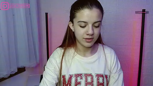 Layla castilloo online show from January 2025 02:05:01 PM