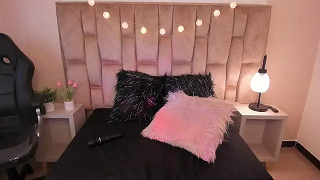 Esteff  o2 online show from March 2025 10:45:02 PM