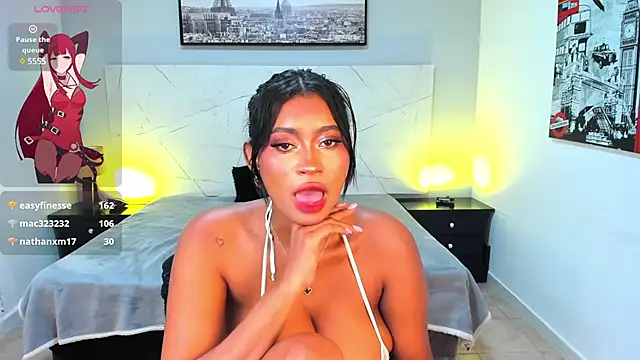 Snapshot of LAYLATAYLOR_ chatting on January 2025 03:53:01 AM LAYLATAYLOR online show from January 2025 03:53:01 AM