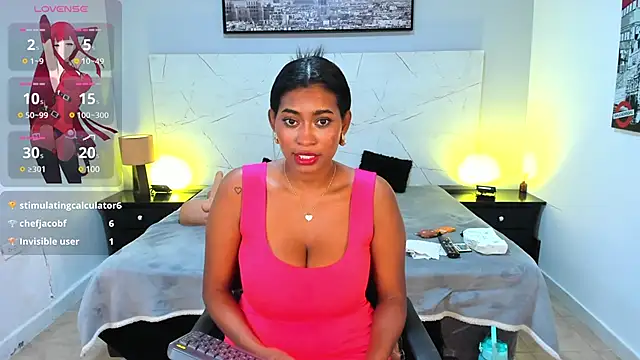 Snapshot of LAYLATAYLOR_ chatting on January 2025 08:11:02 AM LAYLATAYLOR online show from January 2025 08:11:02 AM