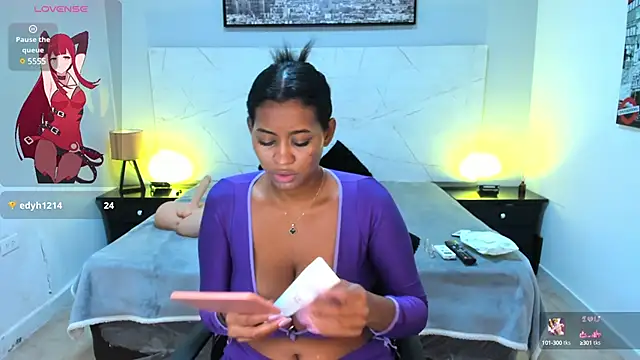 Snapshot of LAYLATAYLOR_ chatting on February 2025 06:18:02 AM LAYLATAYLOR online show from February 2025 06:18:02 AM