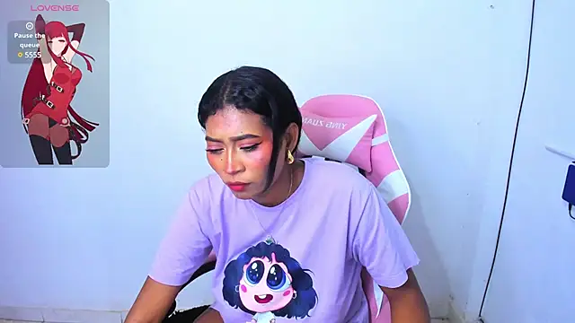 Snapshot of LAYLATAYLOR_ chatting on February 2025 05:59:02 AM LAYLATAYLOR online show from February 2025 05:59:02 AM