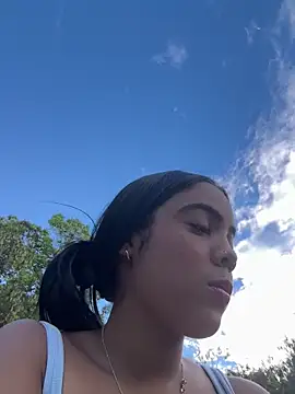 NAUGHTY LITTLE 18 online show from April 2026 09:50:02 PM