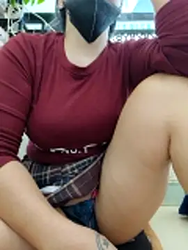 Snapshot of lyna_bl chatting on December 2025 03:37:02 AM lyna bl online show from December 2025 03:37:02 AM