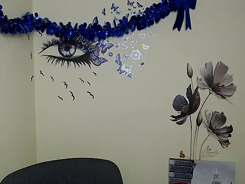 StrangerGi online show from December 2024 01:18:01 PM