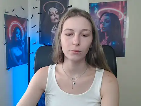 Snapshot of StrangerGi chatting on July 2026 06:22:02 AM StrangerGi online show from July 2026 06:22:02 AM