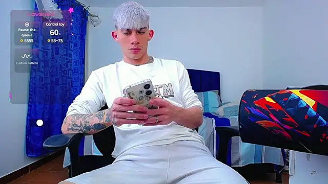 thiagomurphyy online show from December 2024 04:03:02 AM