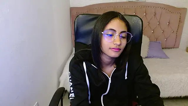 shaneelle online show from January 2025 09:16:02 AM