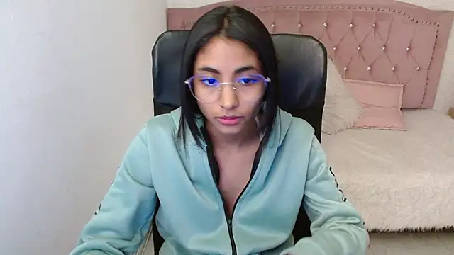 shaneelle online show from February 2025 09:28:01 AM