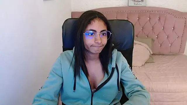 shaneelle online show from March 2025 09:19:02 AM