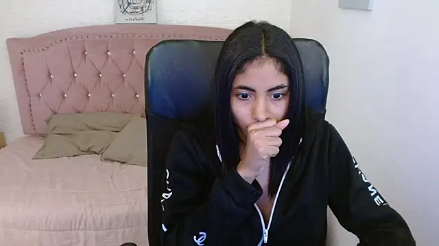 shaneelle online show from March 2025 09:12:01 AM