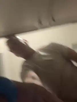 Snapshot of Goldenbear3111 chatting on February 2026 08:54:01 AM Goldenbear3111 online show from February 2026 08:54:01 AM