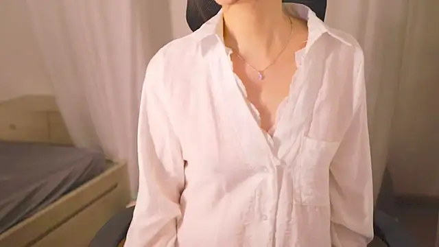 Snapshot of sinnn chatting on October 2025 03:47:02 PM sinnn online show from October 2025 03:47:02 PM