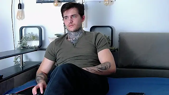 CarterCole online show from March 2025 06:00:02 PM