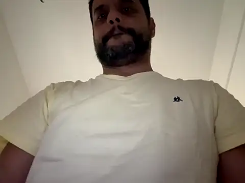 Snapshot of HornyBeachBoyBR chatting on May 2026 02:45:01 PM HornyBeachBoyBR online show from May 2026 02:45:01 PM