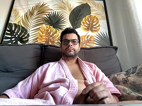 Snapshot of HornyBeachBoyBR chatting on June 2026 01:14:01 PM HornyBeachBoyBR online show from June 2026 01:14:01 PM