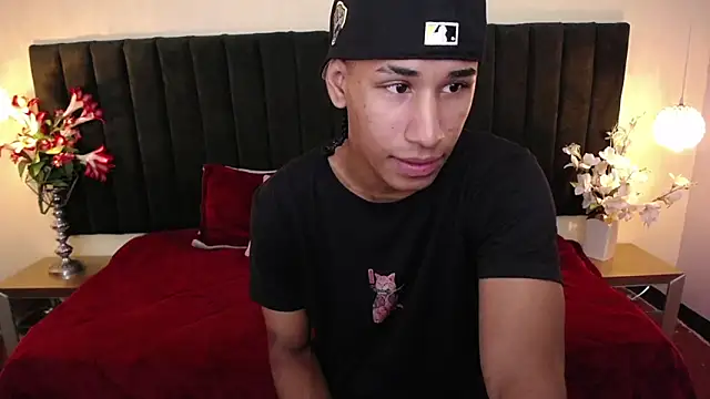 Snapshot of soft_attraction chatting on February 2026 06:59:02 PM soft attraction online show from February 2026 06:59:02 PM