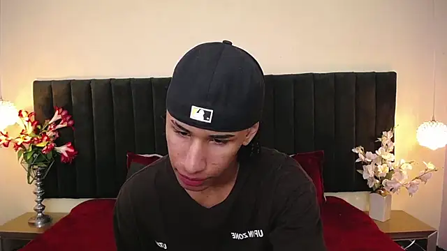 Snapshot of soft_attraction chatting on February 2026 07:44:02 PM soft attraction online show from February 2026 07:44:02 PM