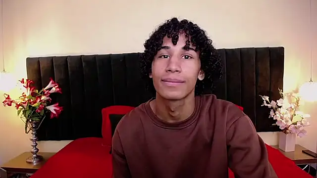 Snapshot of soft_attraction chatting on March 2026 07:32:01 PM soft attraction online show from March 2026 07:32:01 PM