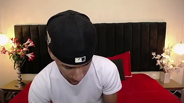 Snapshot of soft_attraction chatting on March 2026 07:53:02 PM soft attraction online show from March 2026 07:53:02 PM