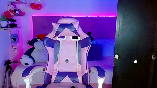 Kylie brokee online show from December 2024 12:12:01 AM