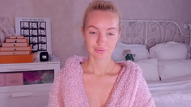 aestetick online show from February 2026 06:28:02 AM