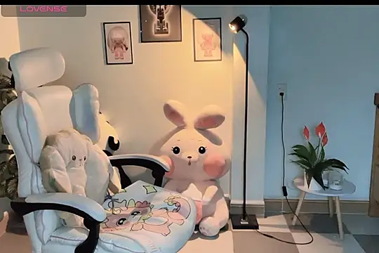  Aimy  online show from September 2025 04:39:01 PM