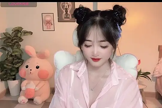  Aimy  online show from October 2025 05:59:01 PM